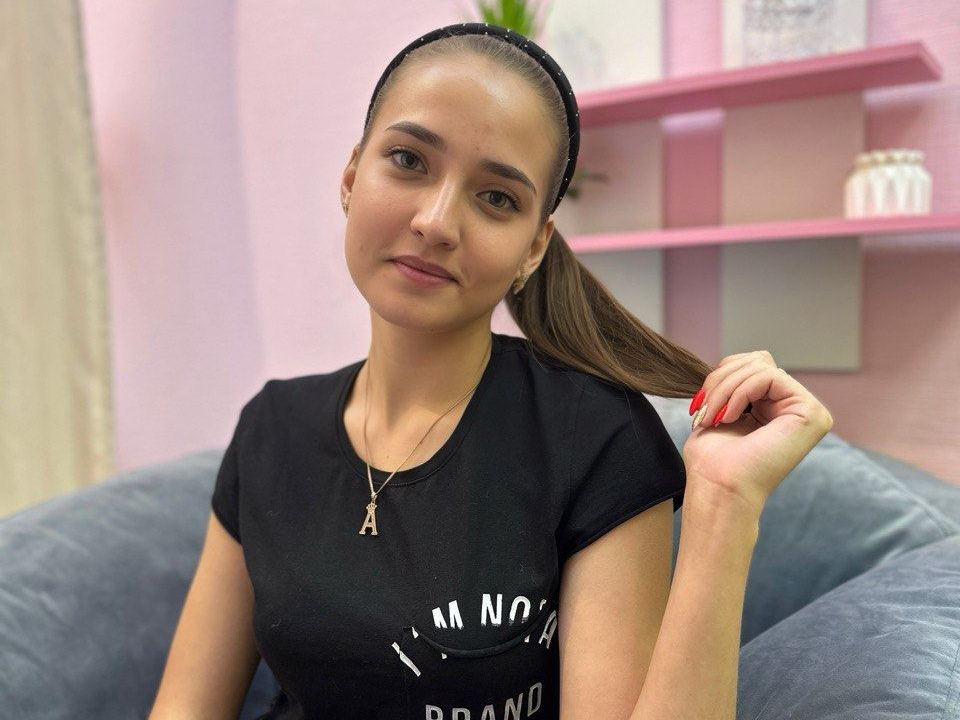LuciaLuch profilbild på webbkameramodell