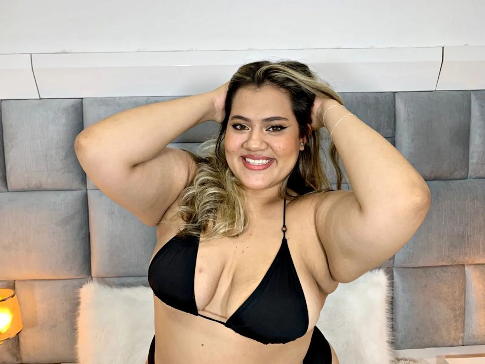 Imagen de perfil de modelo de cámara web de ElenaBellini