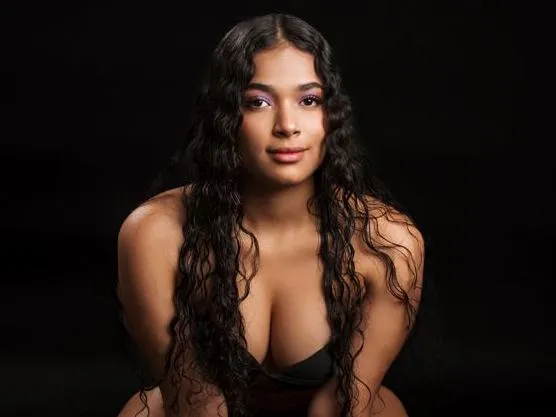 Imagen de perfil de modelo de cámara web de LizziieJoness