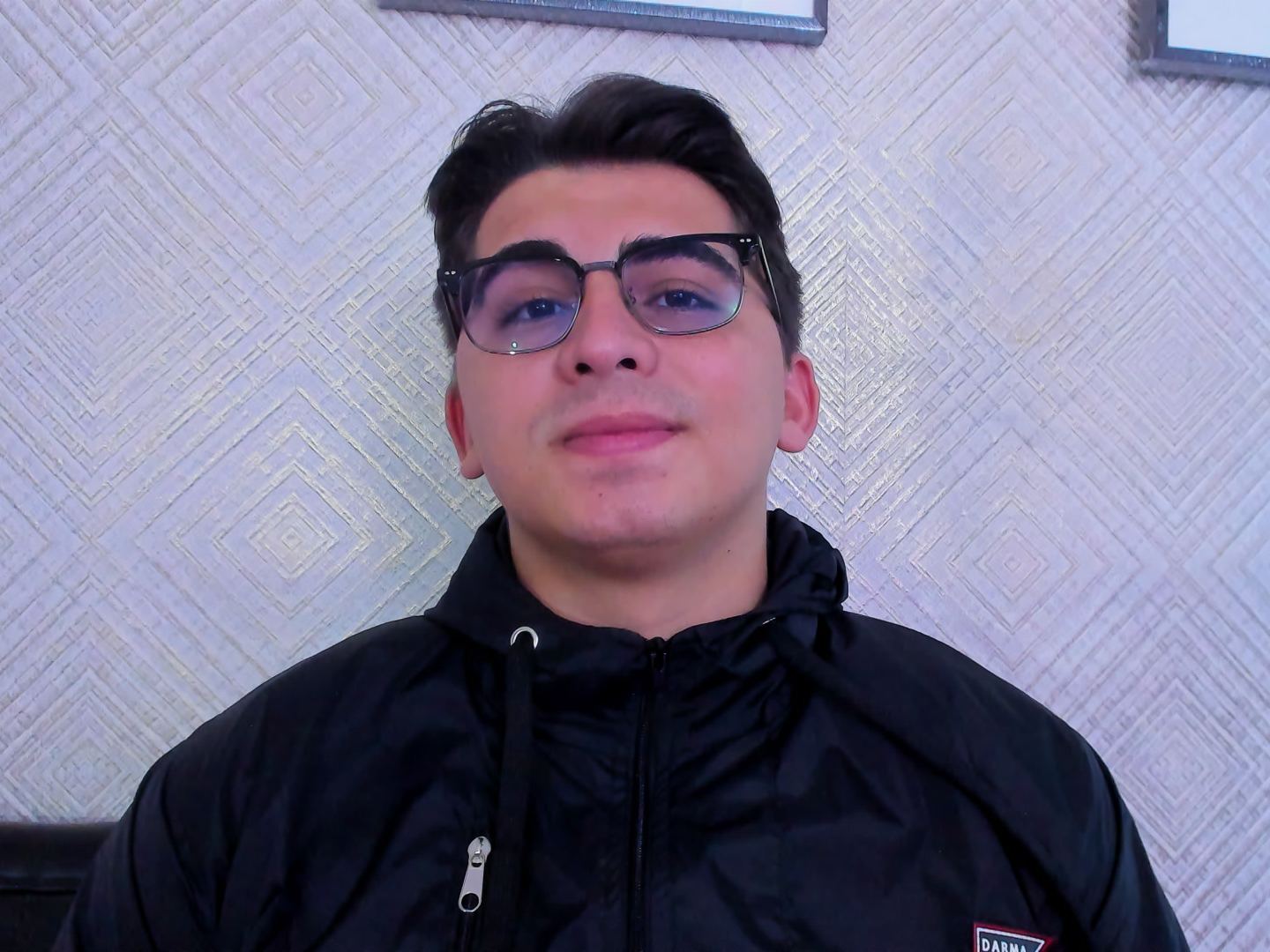 AronCaass Profilbild des Cam-Modells