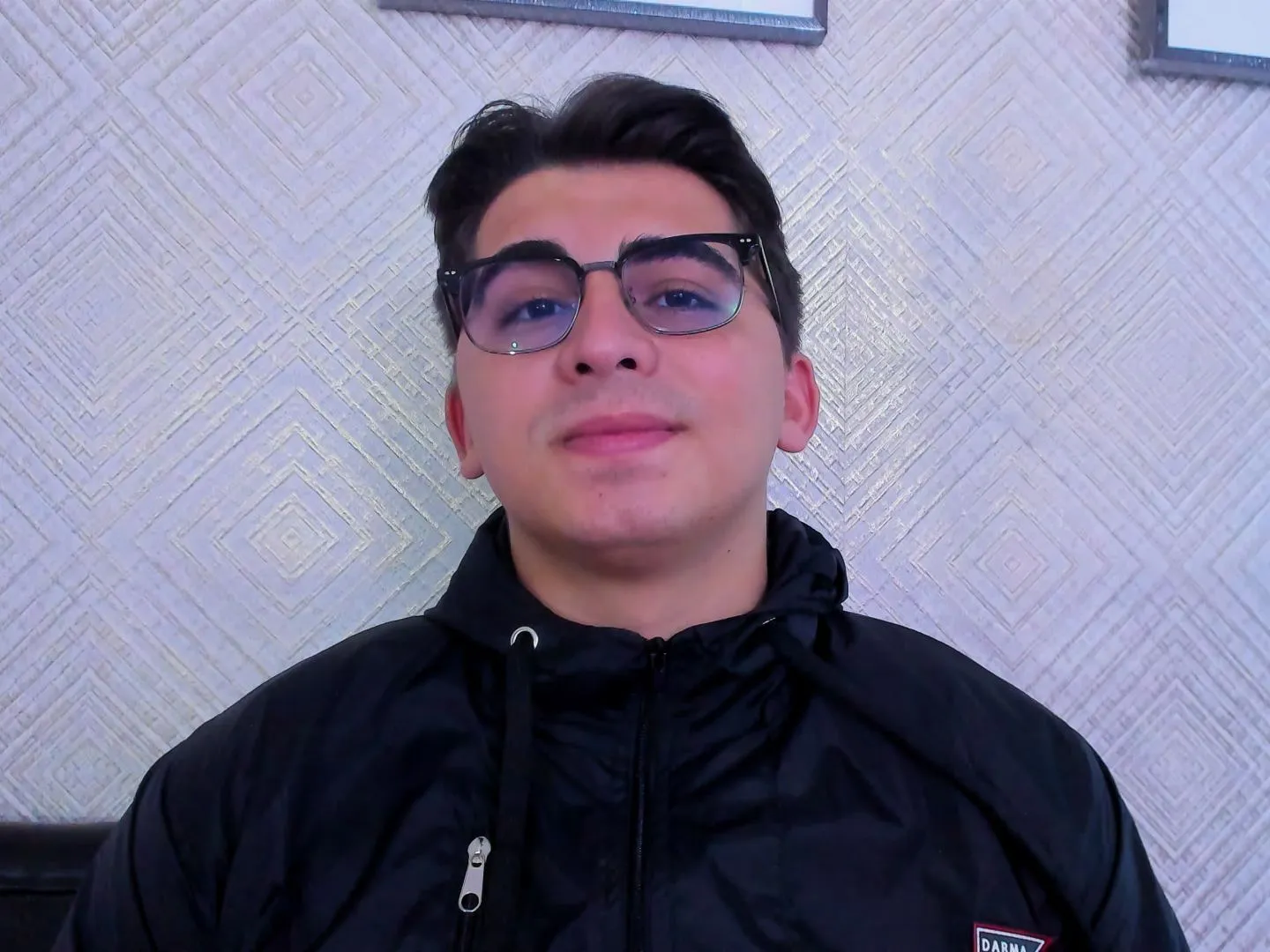 Foto de perfil de modelo de webcam de AronCaass