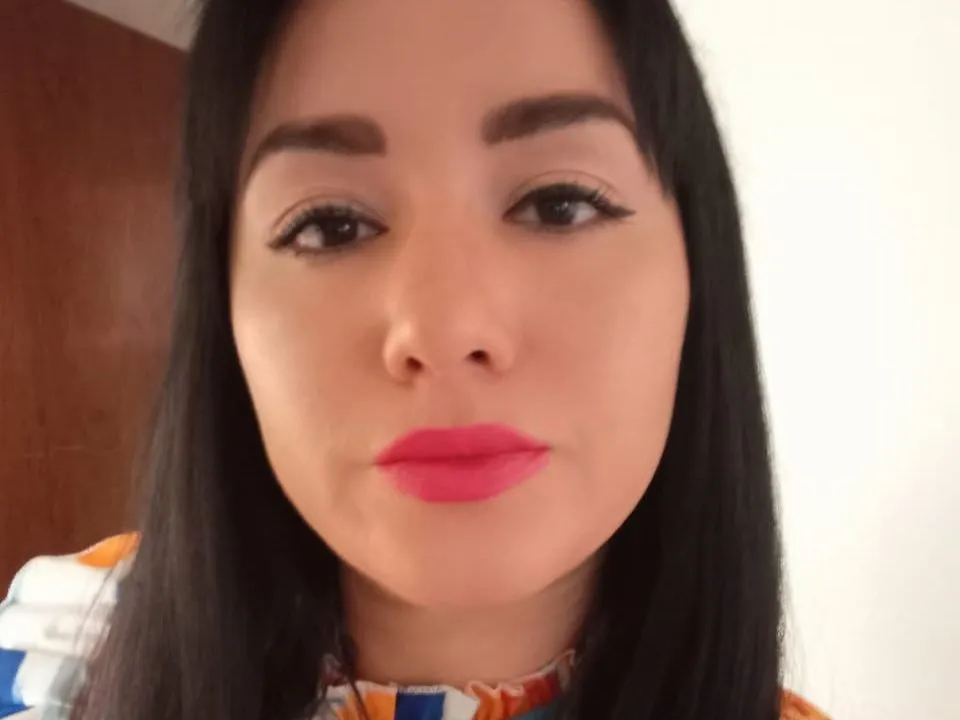 EmilyLatinax immagine del profilo del modello di cam
