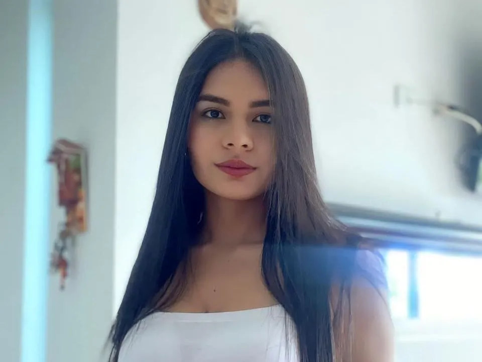 Imagen de perfil de modelo de cámara web de LindaValencia