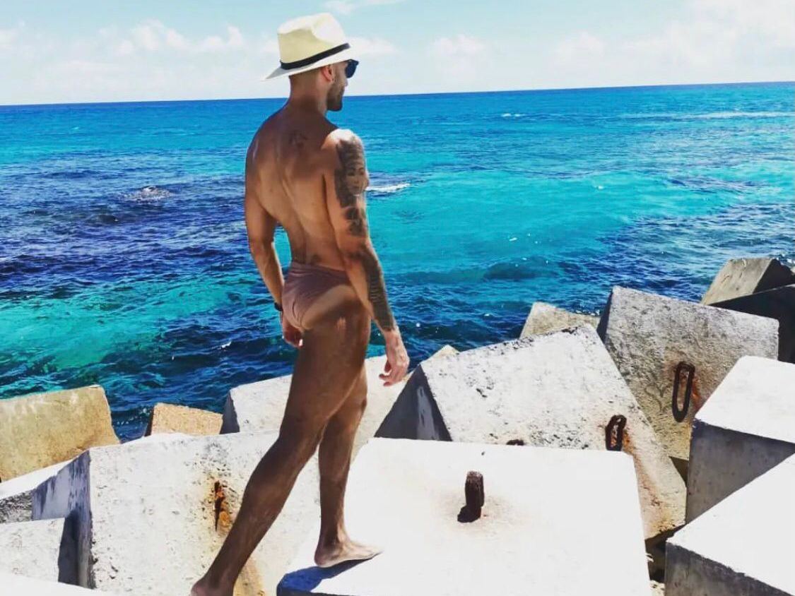 DominikoAisher profielfoto van cam model