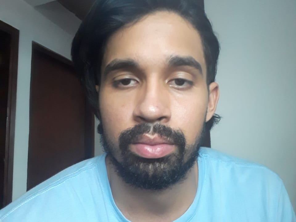 Foto de perfil de modelo de webcam de ZISDRAGOM 