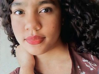 Lauradani profielfoto van cam model