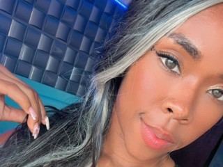 lindalopez18 profilbild på webbkameramodell