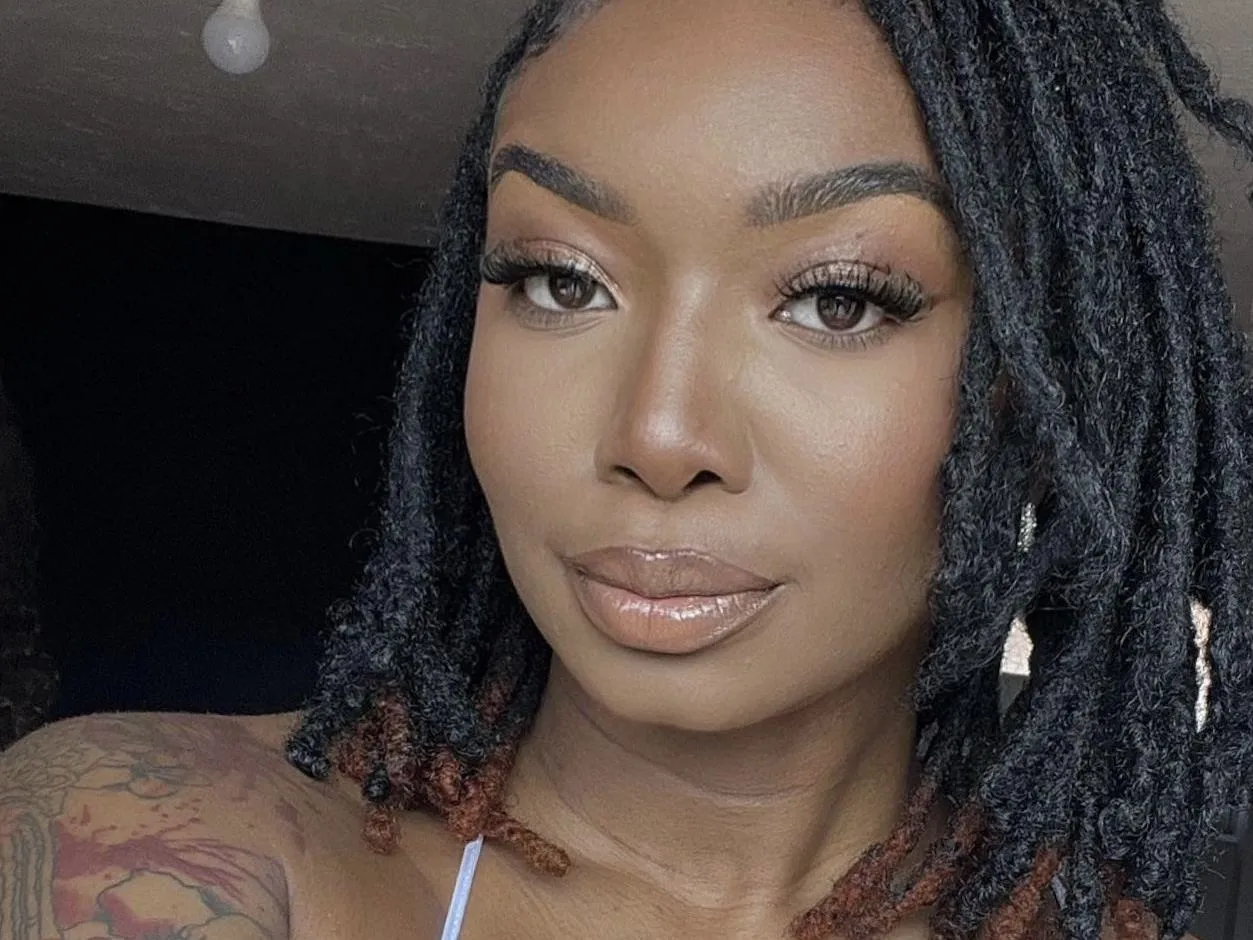 Thatgirlxo cam model profile picture