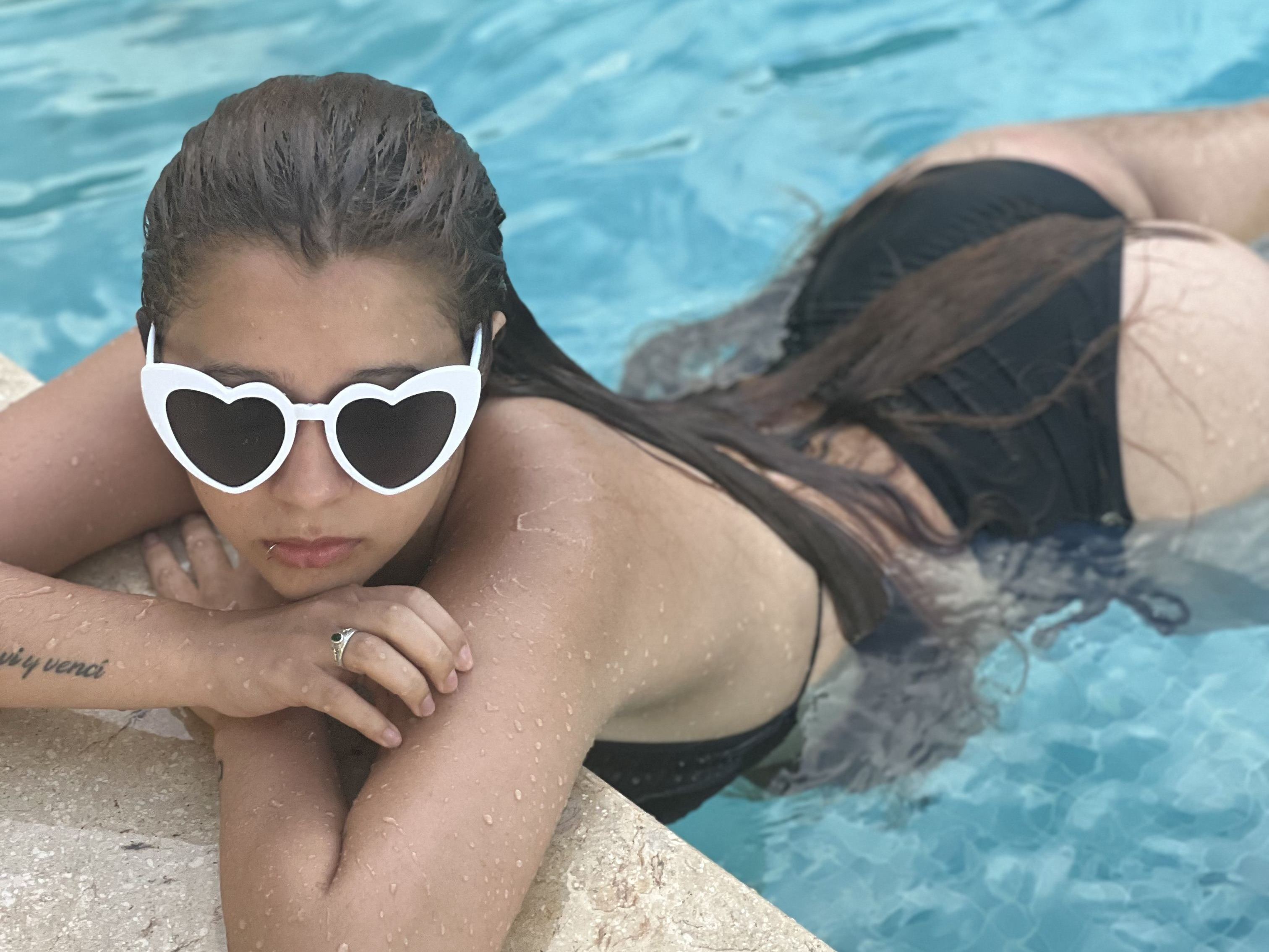 Foto de perfil de modelo de webcam de AdelineeJames