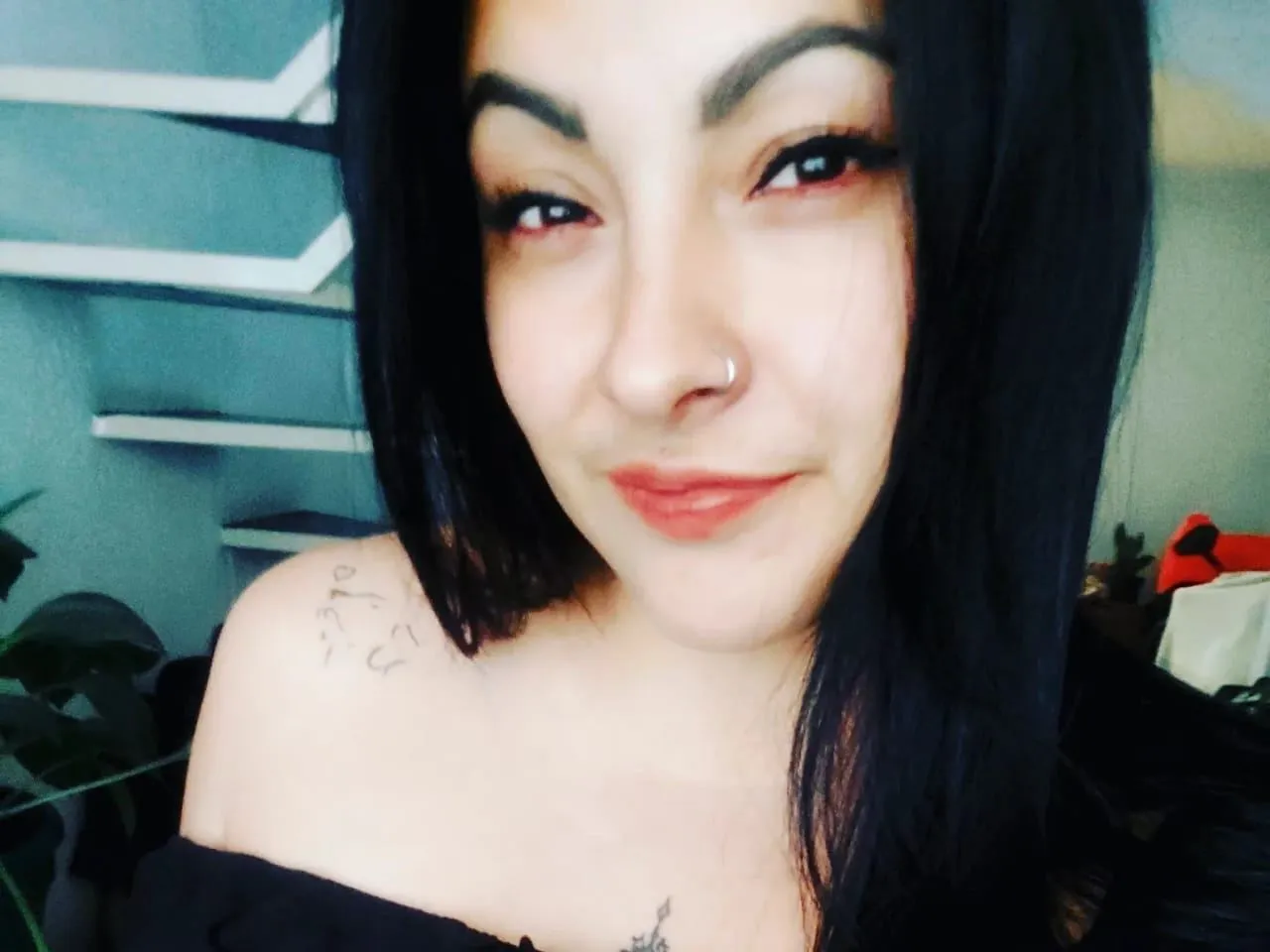 crystalportman cam model profile picture