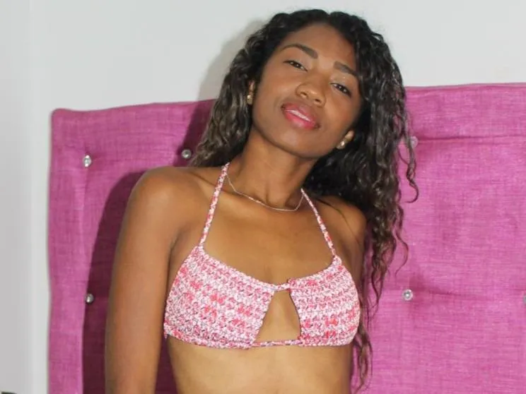 Image de profil du modèle de webcam TaniaAllard