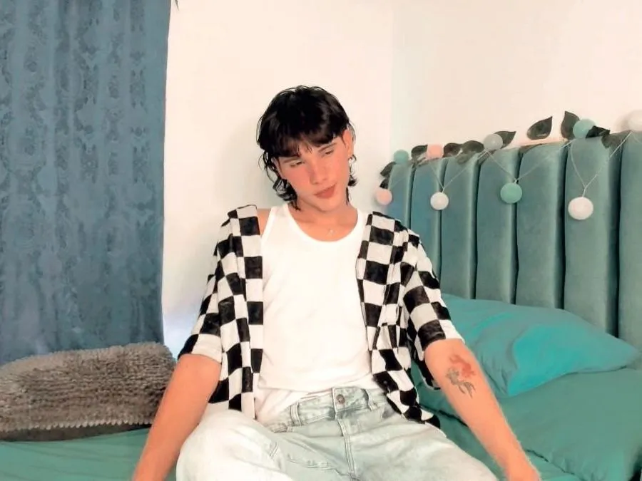 dwaynernanatsuu profielfoto van cam model