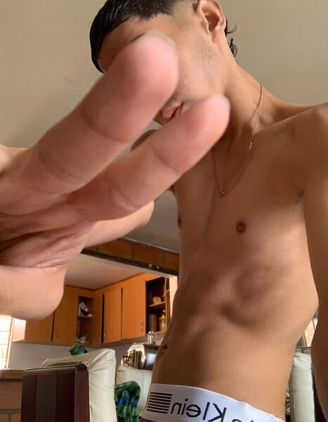 Performer AngeloPetit Photo 8