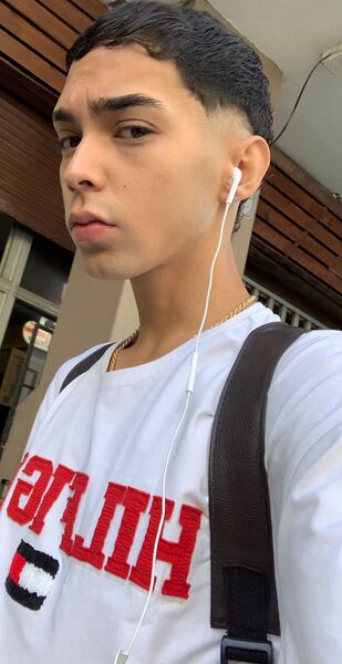 Performer AngeloPetit Photo 7