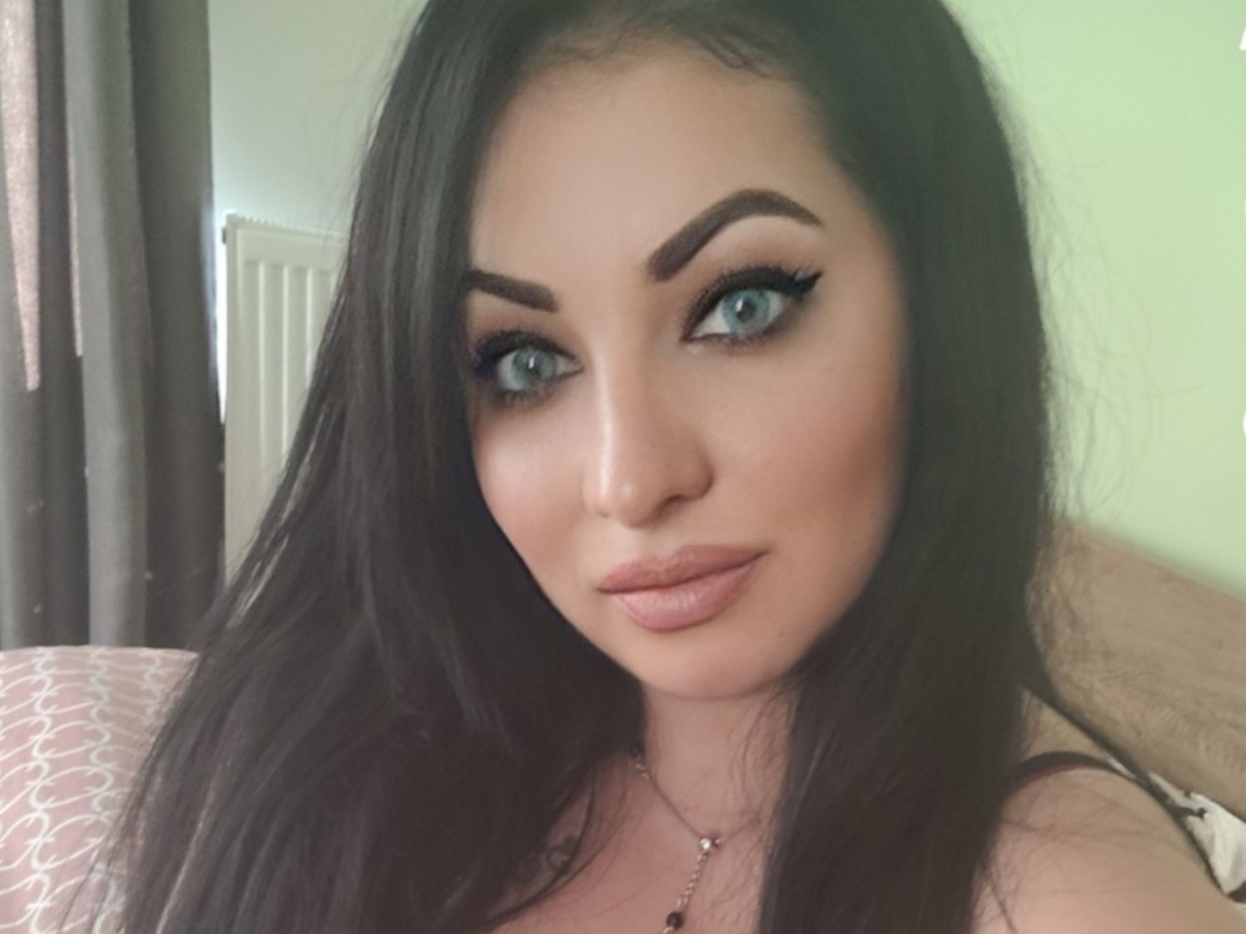 Foto de perfil de modelo de webcam de ReinaChelsey