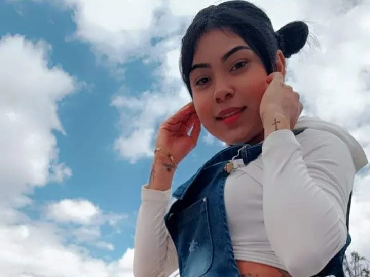 AliceSmith101 profilbild på webbkameramodell