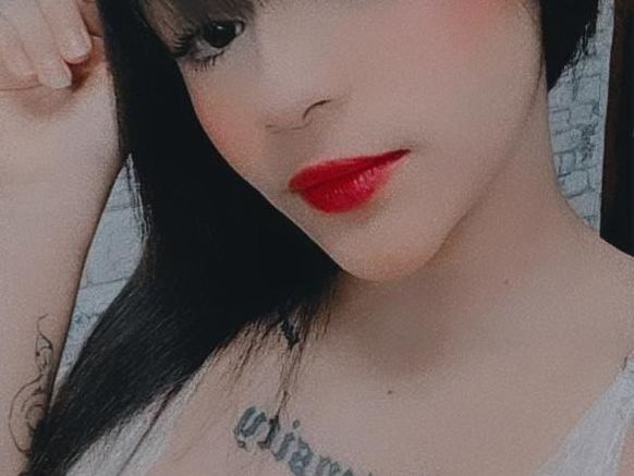 Imagen de perfil de modelo de cámara web de CamilaSweetGirl