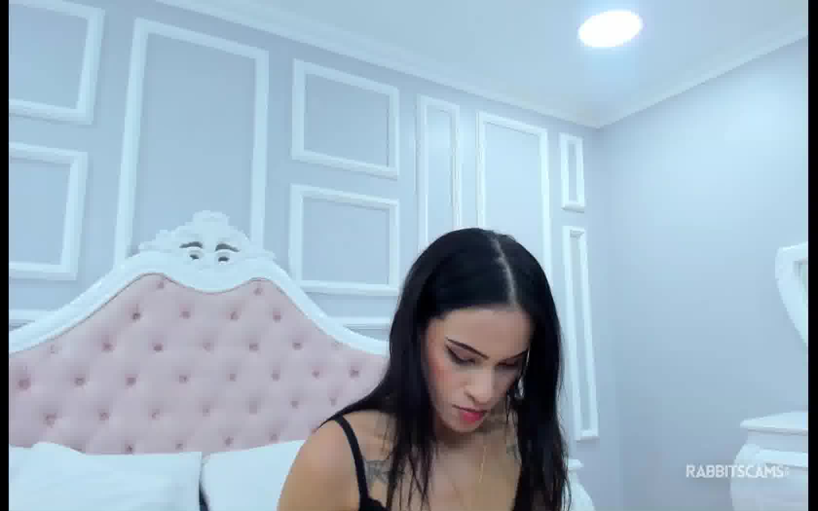 Artista ReginaMoor Video 1