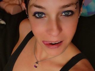 Onesexymilf22 cam model profile picture