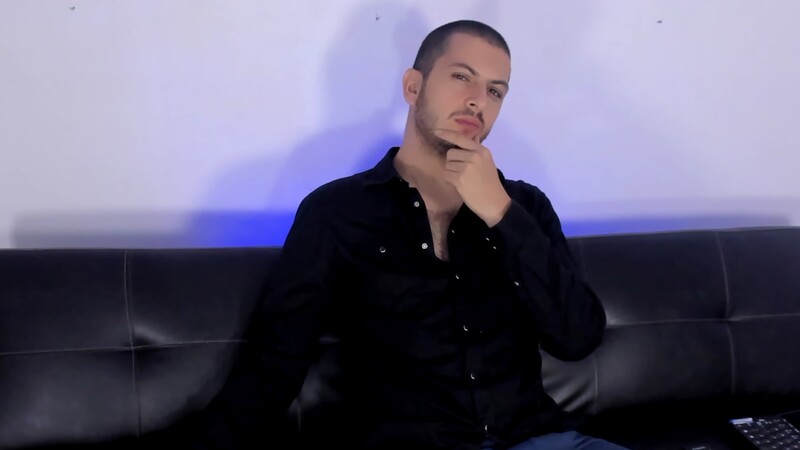 Interprète LonelyHotGuy22 Photo 3