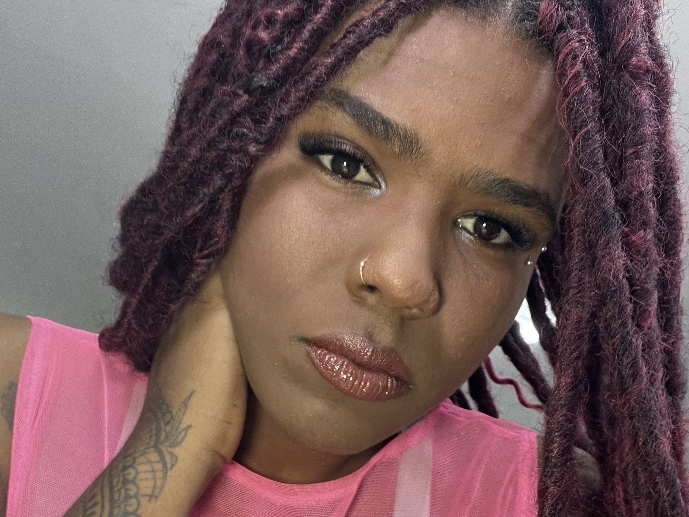 MaddyGonzalez profilbild på webbkameramodell