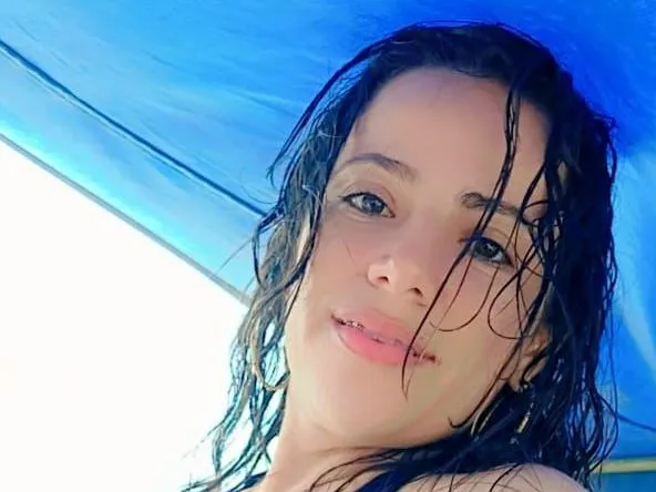 Image de profil du modèle de webcam EsterJouns