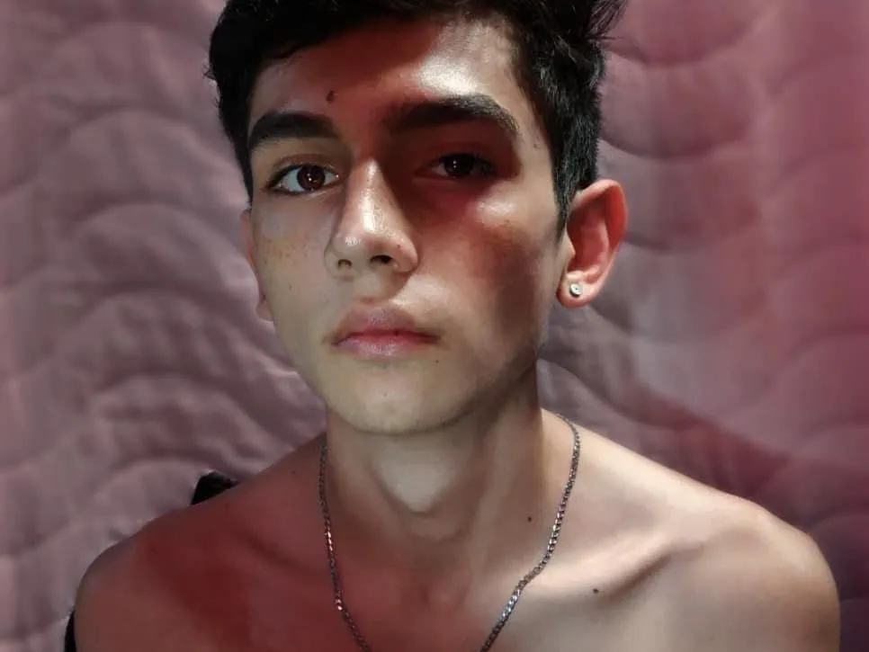 Aaronnsmithh19 immagine del profilo del modello di cam