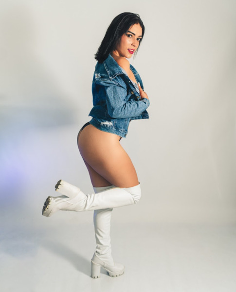 Performer ValleryCruz Photo 4