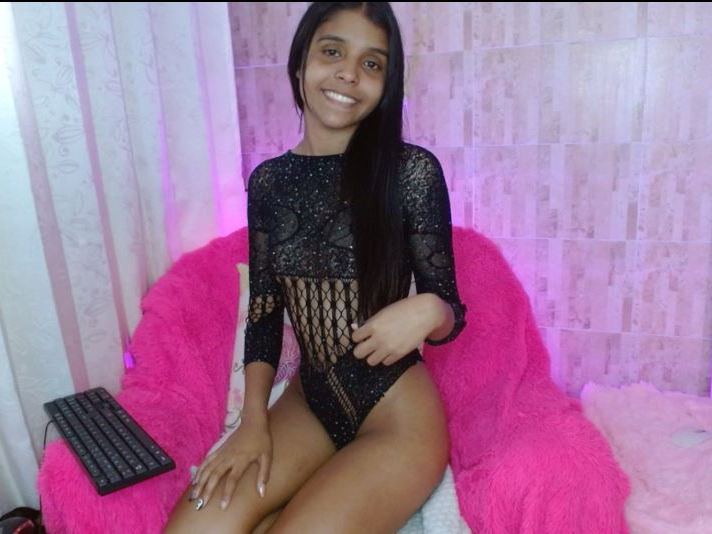 Foto de perfil de modelo de webcam de AuroraSkyblue19 