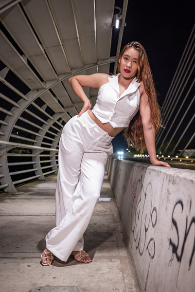 Performer LilianaWest Photo 2