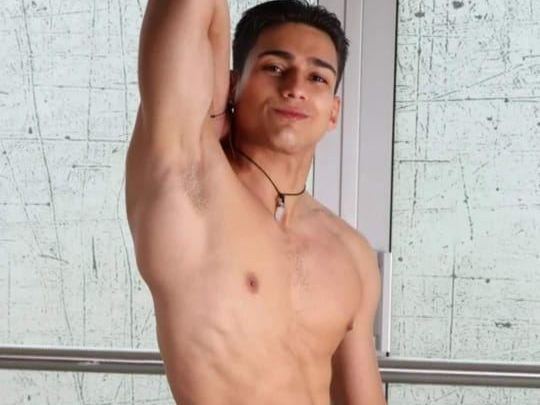 Imagen de perfil de modelo de cámara web de logannthunder