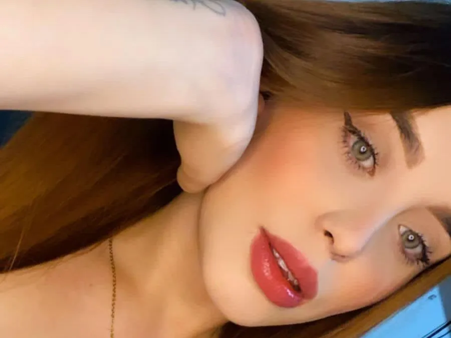 Image de profil du modèle de webcam EmmilyBraga