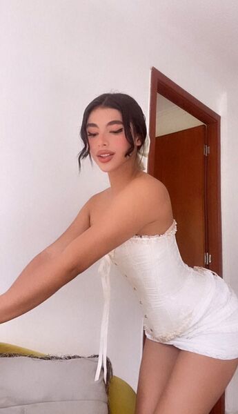 Performer IsabelleFoxxi Photo 4