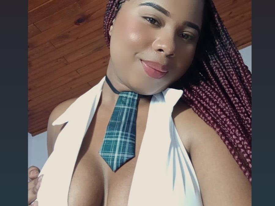 IvetWarren profilbild på webbkameramodell