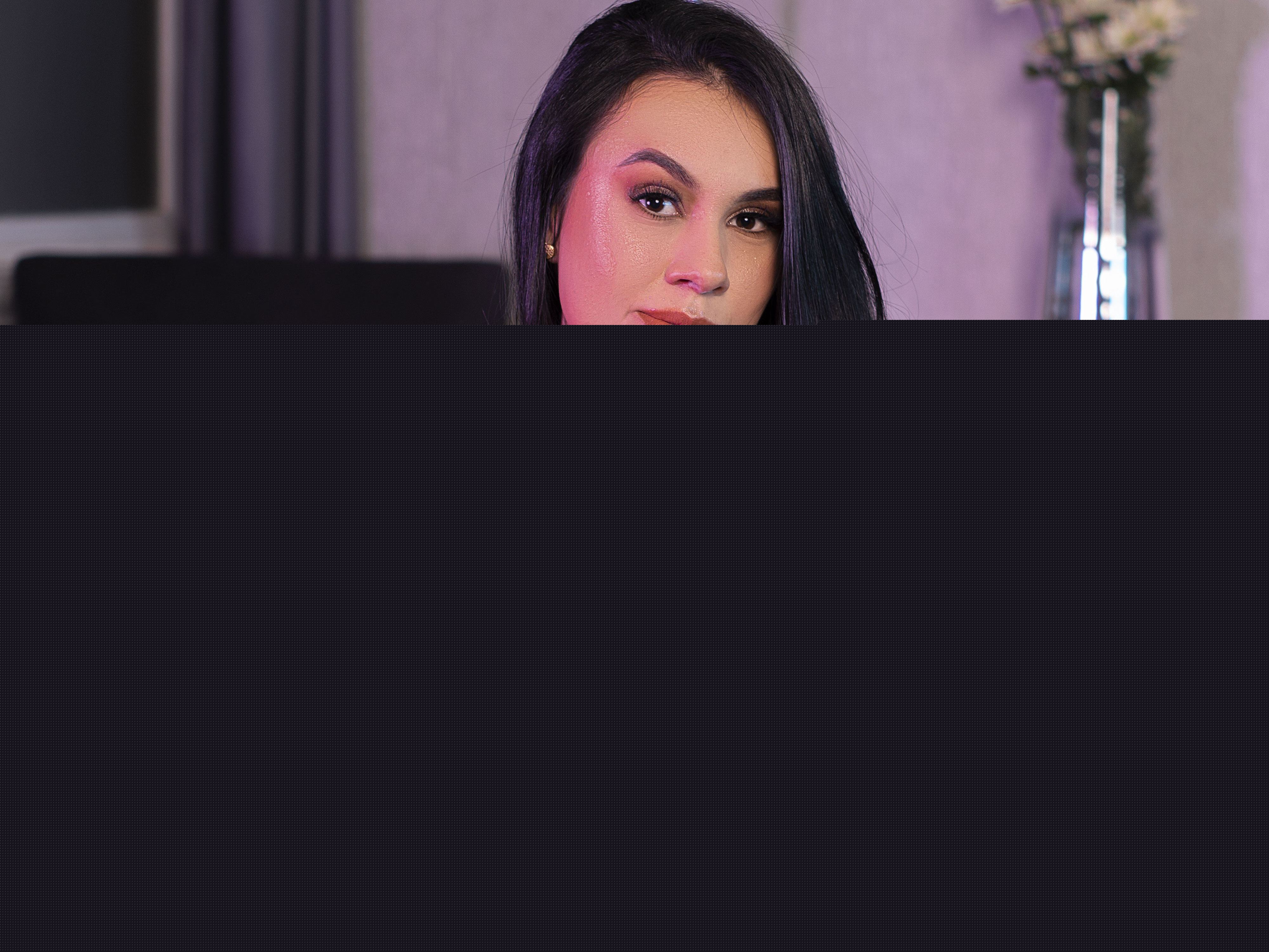 Imagen de perfil de modelo de cámara web de MiaSsummerr