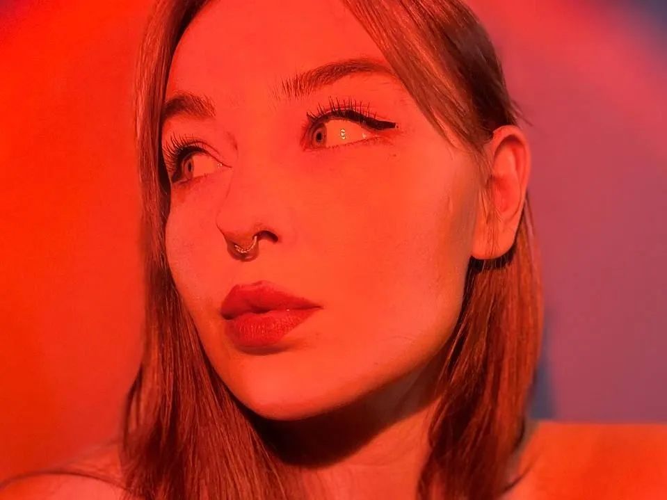 Image de profil du modèle de webcam SashaGudeLuck