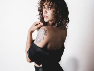 Foto de perfil de modelo de webcam de LuliWathson