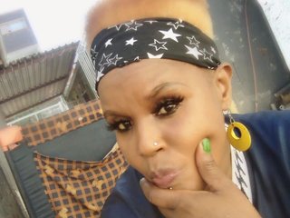 Imagen de perfil de modelo de cámara web de bouncingassxx