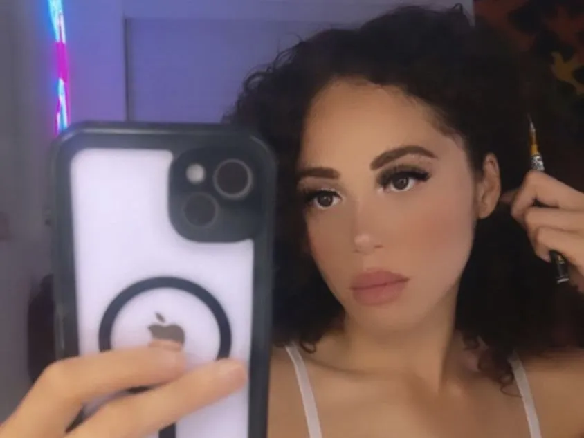 Image de profil du modèle de webcam SeraphinaSinz