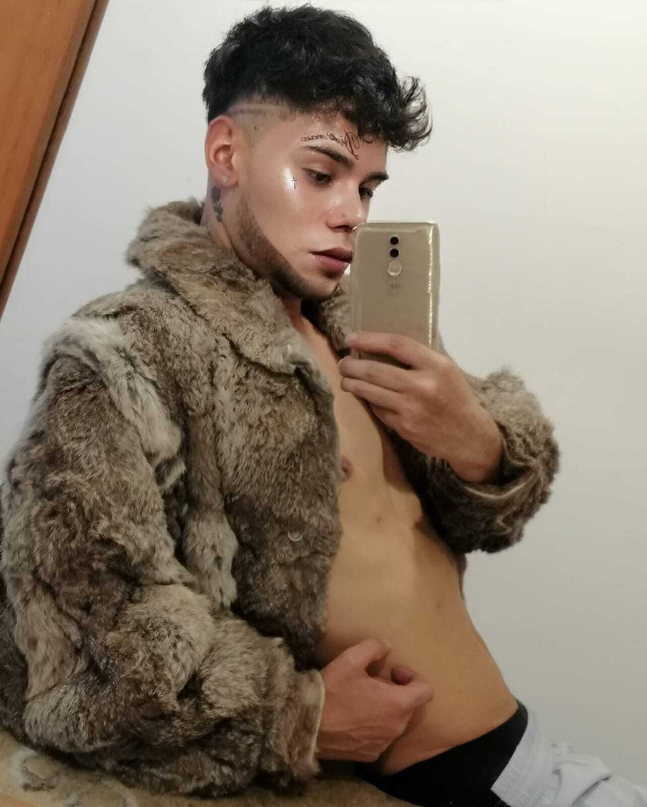 Performer ElTavo Photo 7