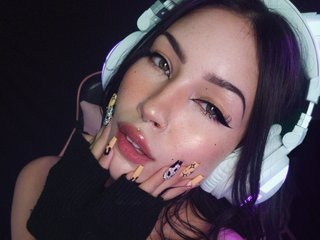 Imagen de perfil de modelo de cámara web de HeavenBytes