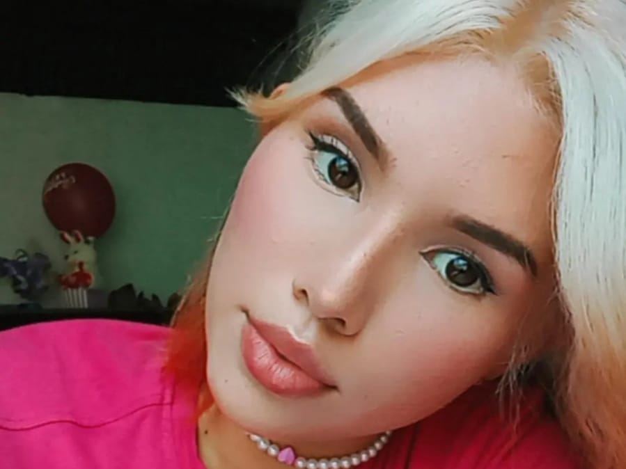 LizBarbs profielfoto van cam model