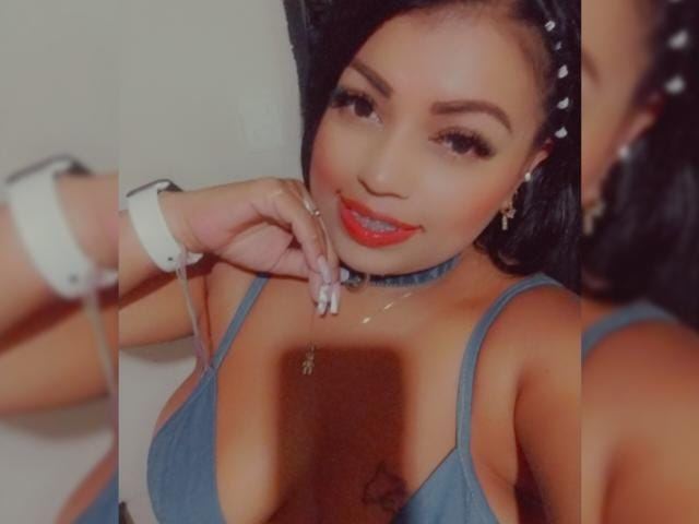 Image de profil du modèle de webcam NICOLERAYY