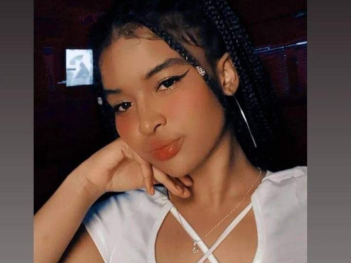 Profilbilde av ChloeexFive webkamera modell