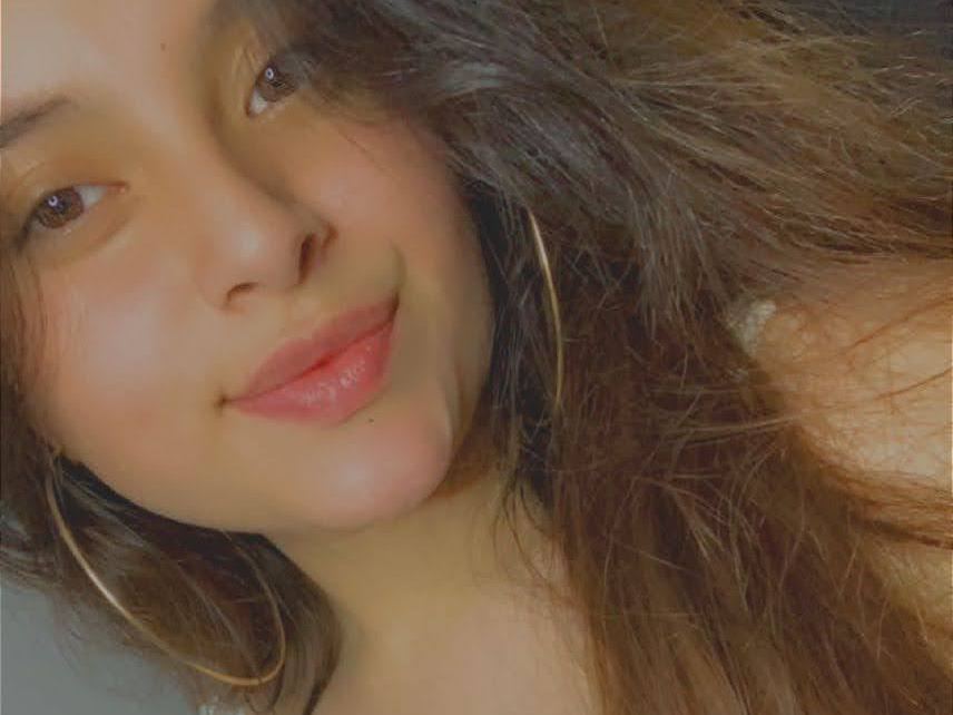 Valenhornyx profielfoto van cam model