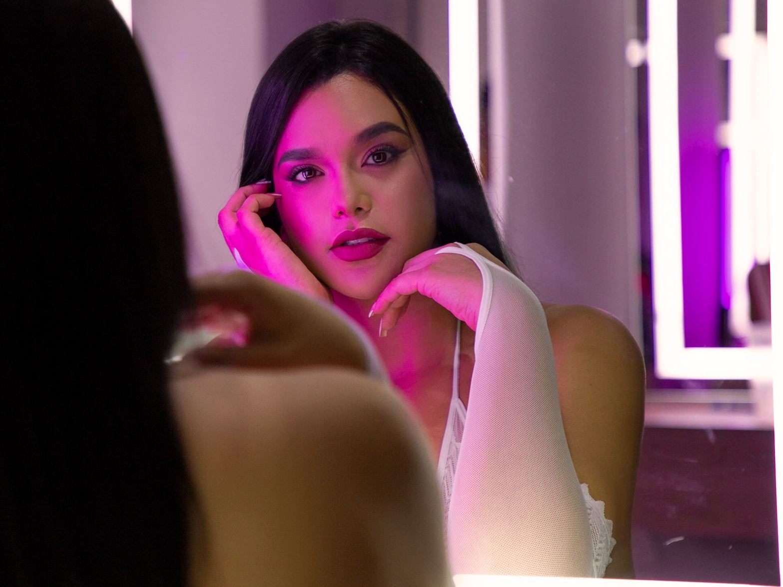 Imagen de perfil de modelo de cámara web de Samprins