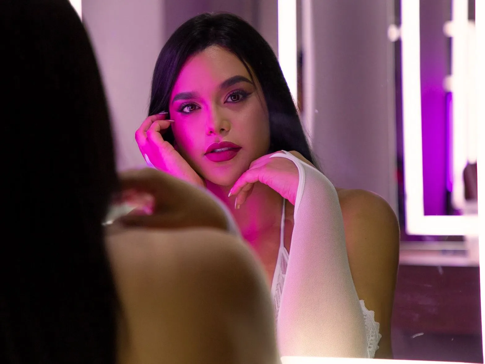 Samprins immagine del profilo del modello di cam