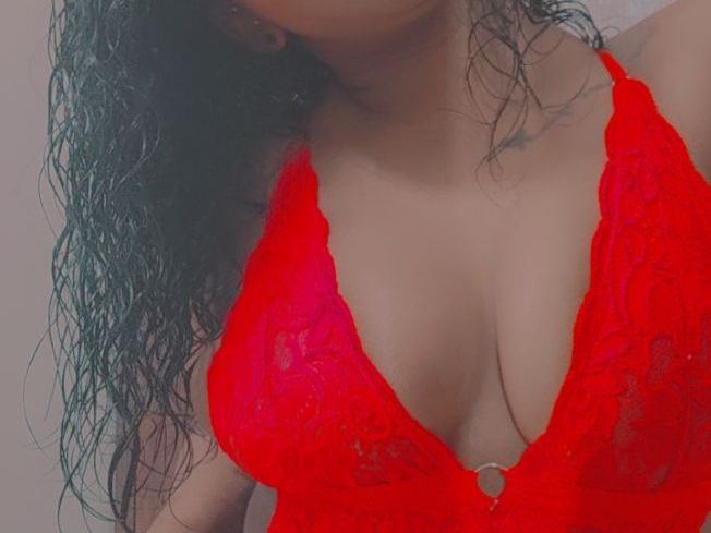 GINGEREBONYLOVE profilbild pÄ webbkameramodell