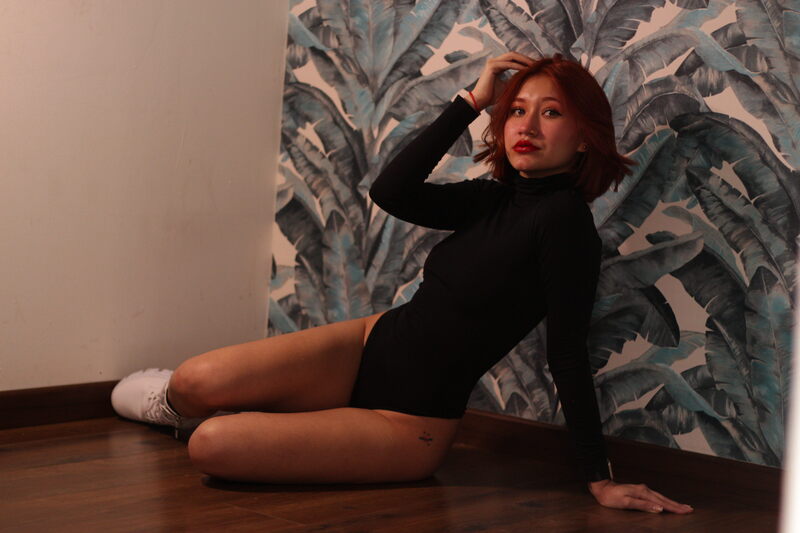 Performer EvvaSmith Photo 3