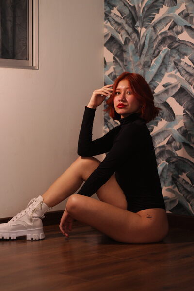 Performer EvvaSmith Photo 2